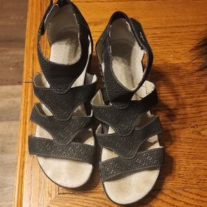 ‼️50%_5+Bundles‼️ JBU Black Vegan Sandals